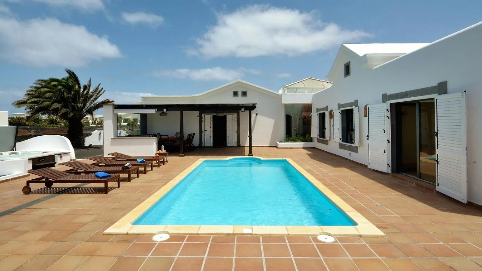 Villa Palma Playa Blanca  Spain